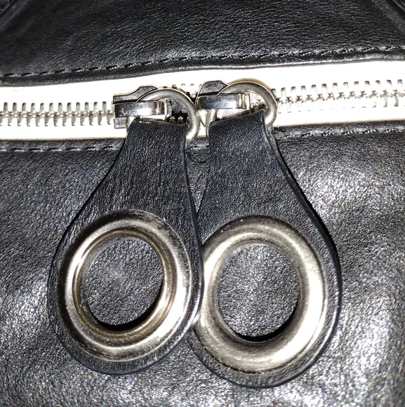 Rare Y2K XL Y2K Betsey Johnson Black Leather Studded "Strap Tease" Shoul… - Picture 12 of 15